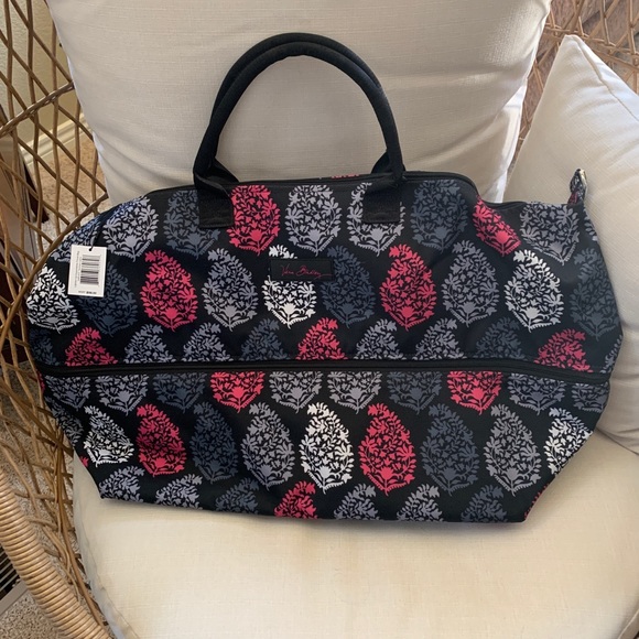 vera bradley lighten up expandable travel bag